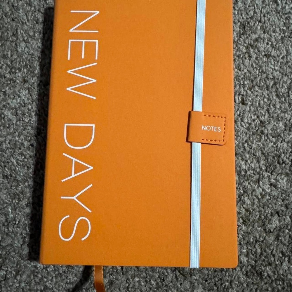 Cagie Orange New Days Leather Journal 300 Page Lined 5.7x8.3 Like New